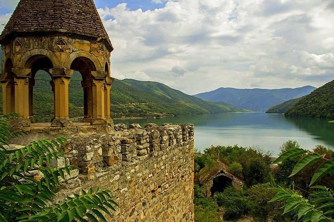 2-Day Private Tour to Kazbegi from Tbilisi - Day 2 Gergeti Trinity Church: the hike that anchors the trip