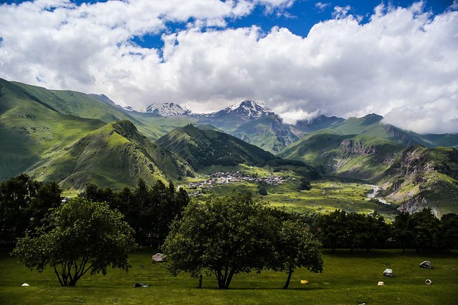 3 Days Georgia Tour package - The human side: what guide quality looks like on this route