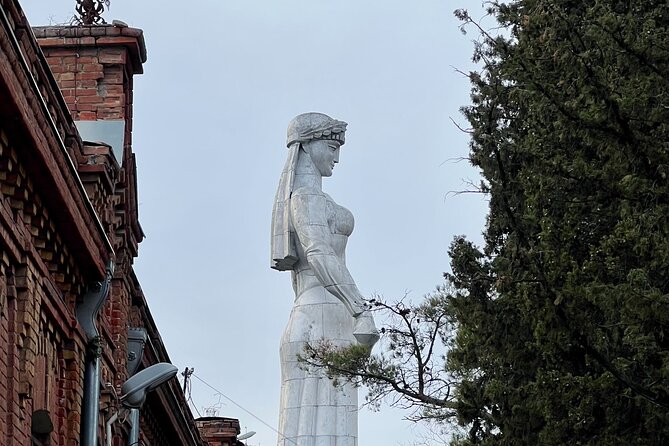 3-Hour Private Guided Walking Tour in Tbilisi - Mother of Kartli, Abanotubani Baths, and the Tamada Statue: Soviet-Era Symbols and the City’s Legends