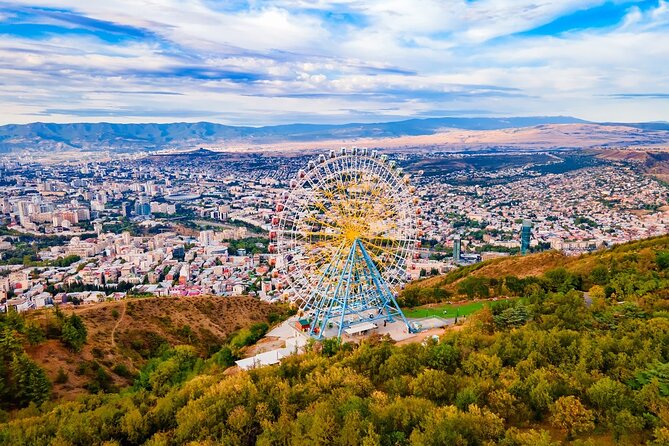 A Private 3-Stop Tbilisi Panoramic Tour - Stop 3: Mtatsminda Amusement Park and the Funicular Ride to Old and New Tbilisi