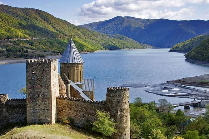Adventure in Caucasus – Private Tour to Jinvali, Ananuri, Gudauri, Kazbegi - Jinvali Water Reservoir: The Lake-View Stop That Starts the Day Right