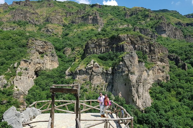 Best of Armenia: private 2-3 days tour to Yerevan w/ family lunch - Lunch and break strategy: how the pacing avoids “two days of stone and sore feet”