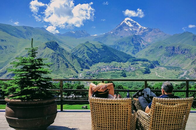 Best of Georgia - 3 or 4 days private tour with transfers and guide - The private guide experience: how the car-and-guide combo changes everything