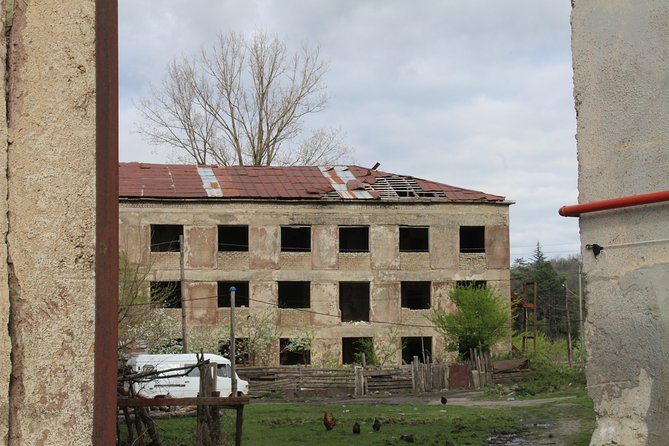 Chiatura. Soviet Past in the present. + Katskhi pillar - What About Lunch and Snacks?