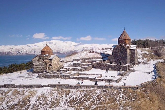 Day tour Armenia Dilijan and Sevan Lake from Tbilisi - The border crossing reality: plan for variability, not perfection