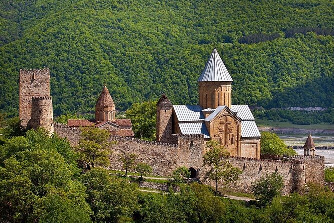 Day Tour Tbilisi – Ananuri – Kazbegi – Tbilisi - Ananuri Fortified Castle Ensemble: churches and towers with reservoir views