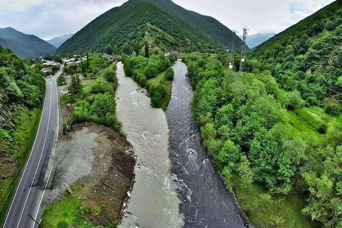 Day tour to mountains Jinvali lake, Ananuri, Kazbegi, Arch friendship - Kazbegi Mountains: where the day earns its name