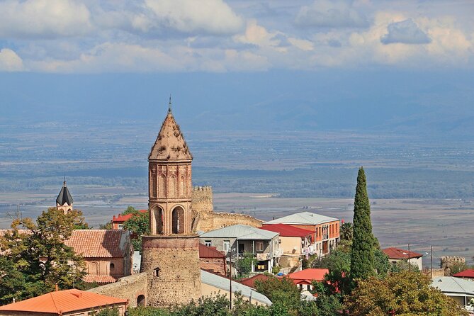 From Tbilisi: 4-day Tour in Georgia with Airport Transfers - Where the guide really matters (and why I’d book because of it)