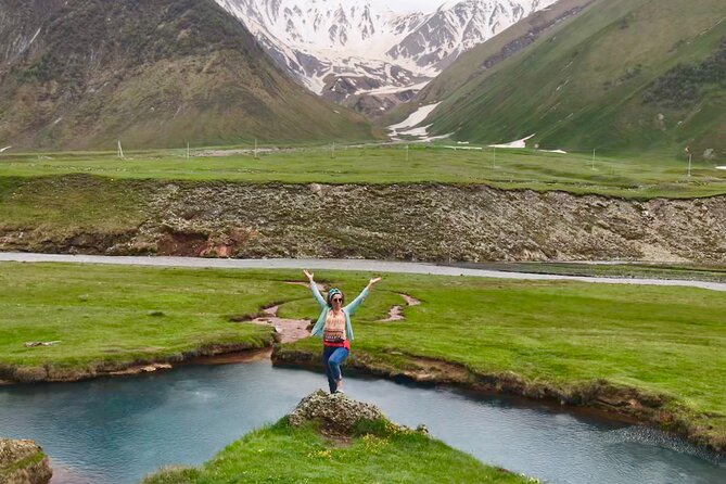From Tbilisi: Kazbegi Ananuri Gudauri and Trusso Valley by 4x4 - Leaving Tbilisi by 4x4: your Europe Square reality check