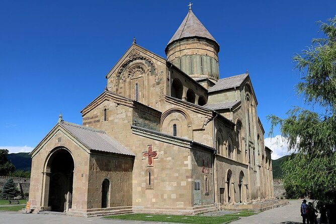 Group Day Tour of Mtskheta,Jvari,Samtavro - Stop 4: Mtskheta town time to reset your eyes