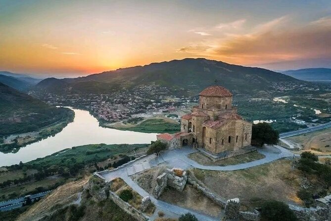 Group Day Tour of Mtskheta,Jvari,Samtavro - Stop 1: Jvari Monastery and the hilltop UNESCO moment