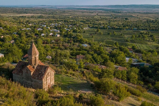 Kakheti, Bodbe, Sighnaghi and Telavi (Group Tour) - Sighnaghi: narrow streets, pastel houses, and the biggest wall climb