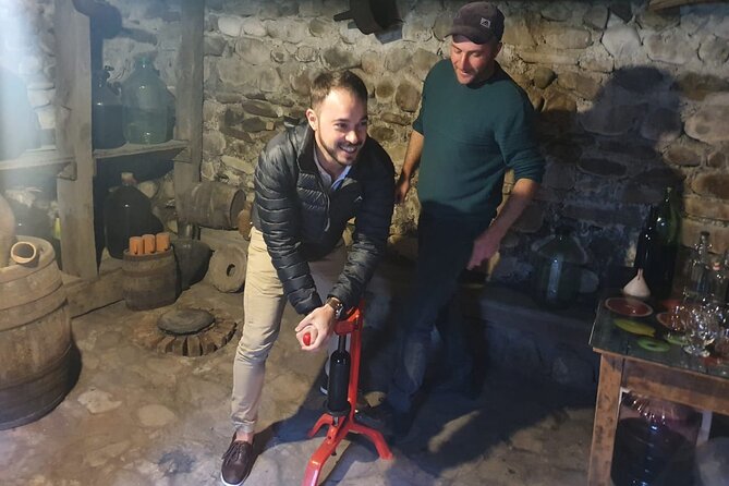 Kakheti - Small wineries and family-cooked lunch • Private tour - Sighnaghi City of Love: Walls, Balconies, and Alazani Valley Panoramas