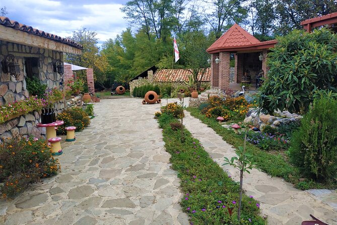 Kakheti Wine Tour with 20+ Wine Tastings & Qvevri Masterclass - Stop 1 at Mekvevre Kbilashvili Marani: The Qvevri Masterclass That Changes How You Taste