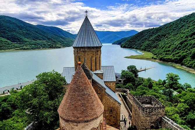 Kazbegi full day private tour + LUNCH - Price and logistics: what $110 per person covers