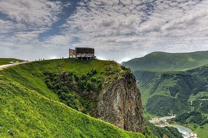 Kazbegi Full-Day Private Tour with Scenic Stops from Tbilisi - Your day in Kazbegi: timing, pace, and how to plan your mindset