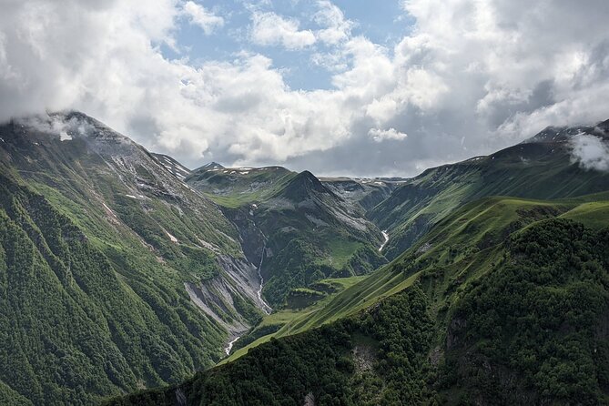 Kazbegi Gudauri and Ananuri Mountains Private Day Trip - Stop 2: Ananuri Fortress Complex in the 16th–17th Century