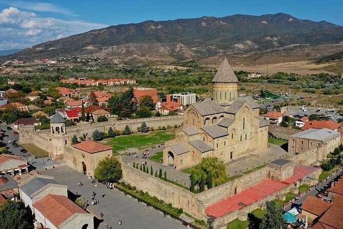 Kazbegi, Gudauri, Mtskheta & Ananuri Full Day Private Tour From Tbilisi - Mtskheta’s UNESCO zone: Svetitskhoveli and Jvari