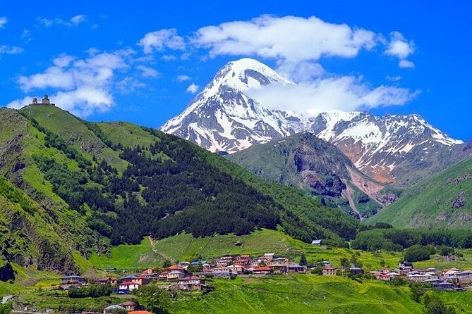 Kazbegi (stepantsminda) and Gudauri private tour - Gergeti Trinity Church at 2,200 Meters: The Photo Stop You’ll Actually Care About