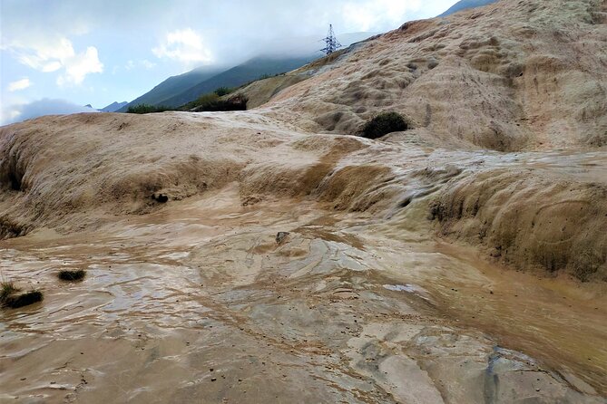 Kazbegi Tour with Gergeti Church, Waterfall Hike & Hidden Gems - Stepantsminda lunch break: local family option or restaurant menu