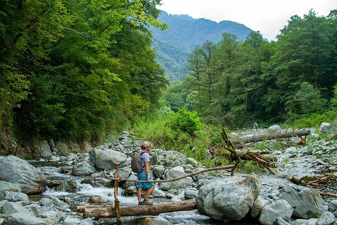 Lagodekhi - A day hiking from Tbilisi - The Ninoskhevi Waterfall: your 40-meter reward