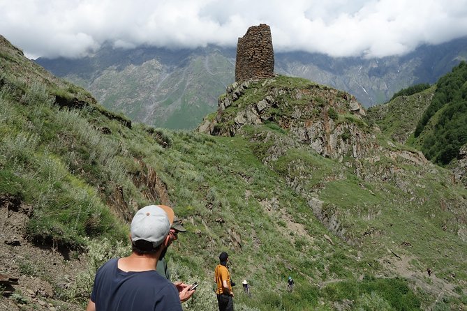 Military Road Marvels: Ananuri, Kazbegi & Khinkali Masterclass - Pasanauri Supra Lunch and the Khinkali Cooking Masterclass