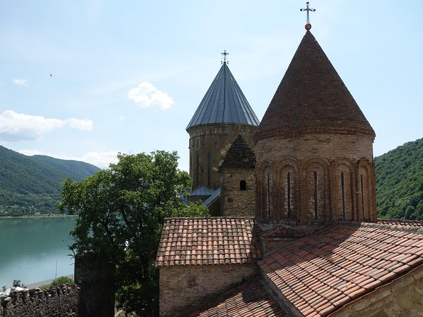 Military Road Marvels: Ananuri, Kazbegi & Khinkali Masterclass - Zhinvali Dam: The First Big View Stop