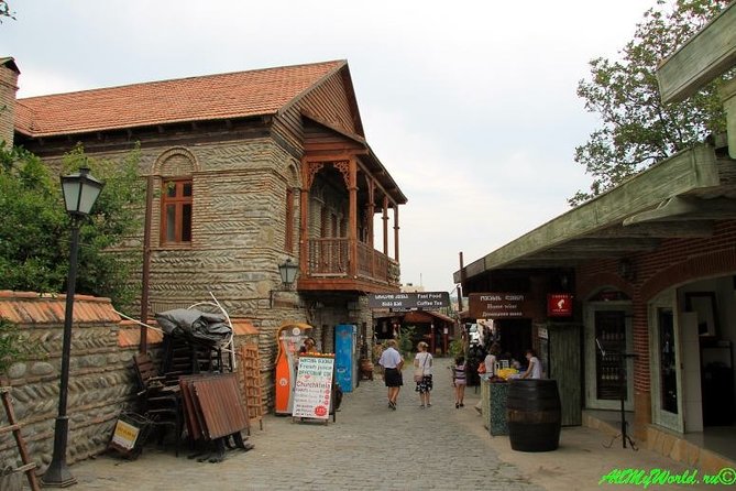 Mtskheta, Jvari, gori, uflistsikhe, history and panorama (Private tours) - The guides make the day: Nino and Georgiy’s care shows