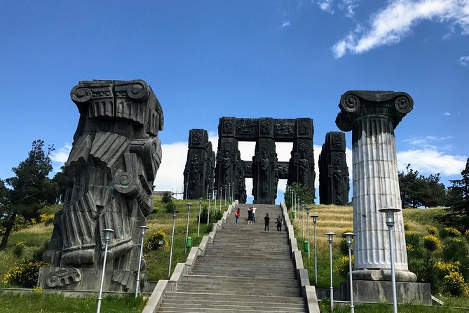Mtskheta Uplistsikhe Borjomi in one day tour - Tbilisi Reservoir stop: the smart little break you’ll appreciate