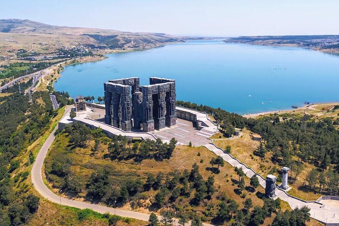 Mtskheta Uplistsikhe Borjomi in one day tour - Chronicles of Georgia: a memorial you feel in your legs