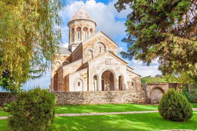 One Day Kakheti Tour with Wine Tasting and Free Churchkhela - Manavi: Churches, Neighborhood Streets, and Caucasus Views