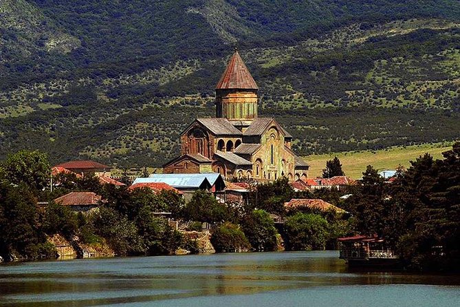 One Day Tour to Tbilisi and Mtskheta - Mtskheta Highlights: Svetitskhoveli Cathedral and Jvari Church