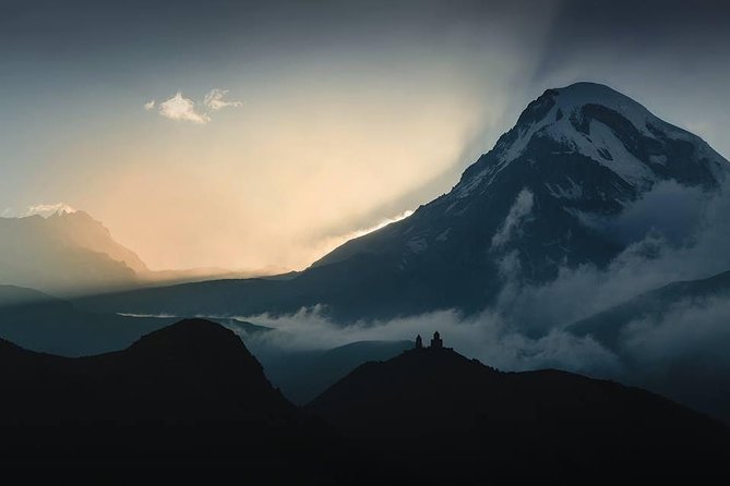 Private 1-Day Tour to Kazbegi & Gergeti Trinity Church - What “private” really means on a 1-day Kazbegi route
