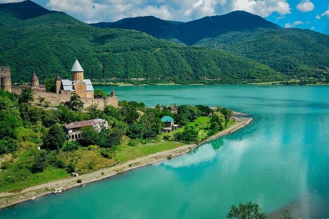 Private day Tour from Tbilisi to Kazbegi and Gudauri - Ananuri Fortified Castle Ensemble on the Aragvi River