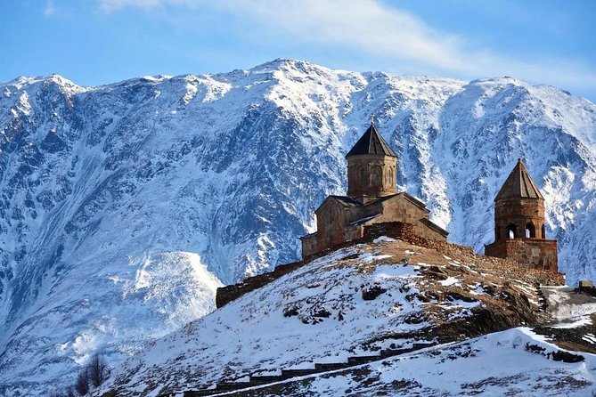 Private day tour in Kazbegi (Stepantsminda) - Ananuri Fortified Castle Ensemble on the Aragvi River