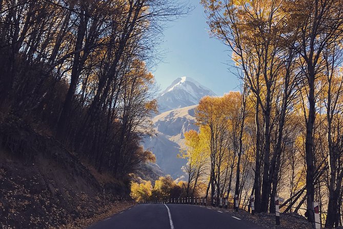 Private Day Trip to Gudauri and Kazbegi from Tbilisi via Jvari and Mtskheta - Lunch in Kazbegi: terrace views or an authentic Arsha meal