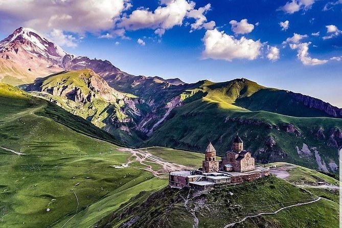 Private Tour Ananuri-Kazbegi-Gudauri - Key highlights from the Gergeti–Ananuri–Gudauri route