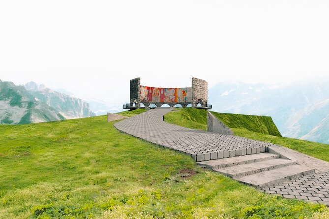 Private Tour from Tbilisi to Kazbegi and Gudauri - Stepantsminda: a mountain town pause at the Kazbek foothills