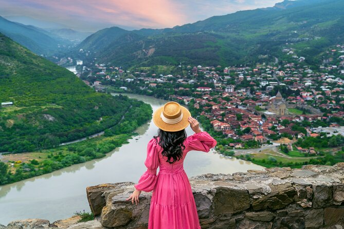 Private Trip to Tbilisi and Mtskheta - Cultural Capitals - Chronicles of Georgia: a quick art stop with a big name behind it