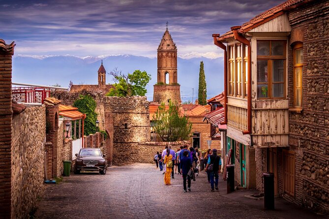 Taste of Kakheti: Wine Tour Bread Baking & Churchkhela Workshop - Stop 2: Sighnaghi fortress wall walk and Alazani Valley views
