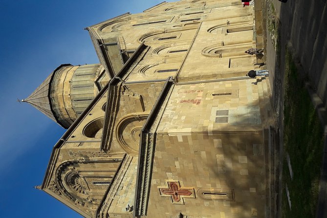Tbilisi and Mtskheta walking Tour - Old Capital of Georgia - Sioni, Anchiskhati, and Sameba: church stops that explain Georgia’s shift over time