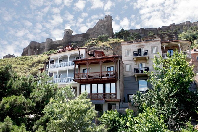 Tbilisi city tour by Visit-geo - Metekhi neighborhood: cliffside views and church lore