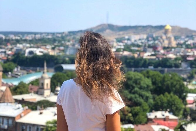 Tbilisi:Evening Walking & Talking Tour with Wine & Boat Ride - Price and logistics: what $10 buys you (and what it doesn’t)
