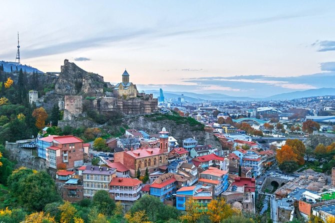 Tbilisi Explorer: Essential Walking Tour for First-Timers - Jumah Mosque: Architecture That Confuses First Glances