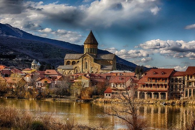Tbilisi & Mtskheta Tour - Stop 3: Dzveli Tbilisi Sulphur Waterfall and the Sulfur Bath District