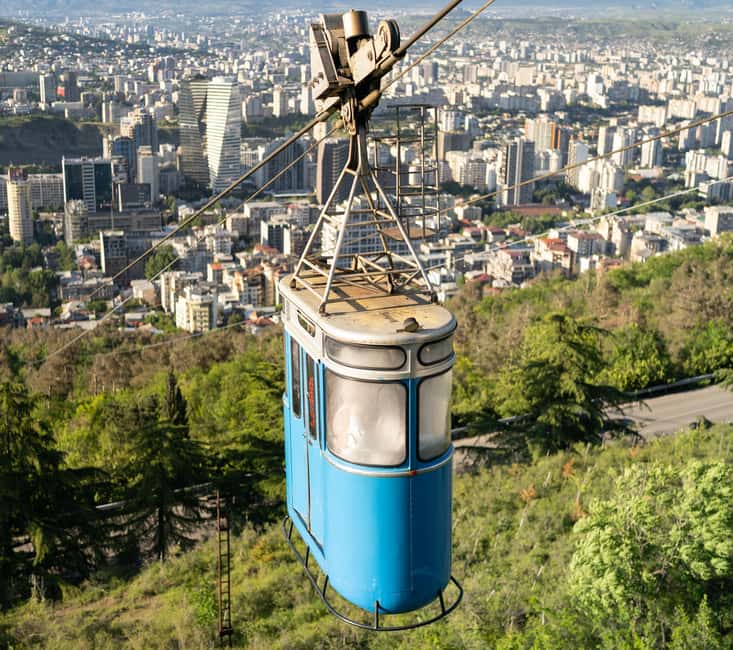 Tbilisi: Old and New City Guided Tour with 2 Cable Car Rides - Turtle Lake and the second cable car ride: a scenic reset