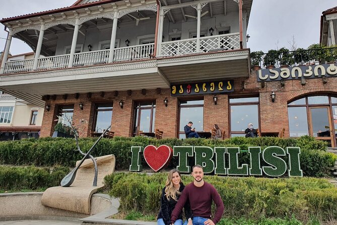 Tbilisi old town & soviet heritage - Private driver-guided Tour - Abanotubani sulfur baths and the food-and-shopping finish