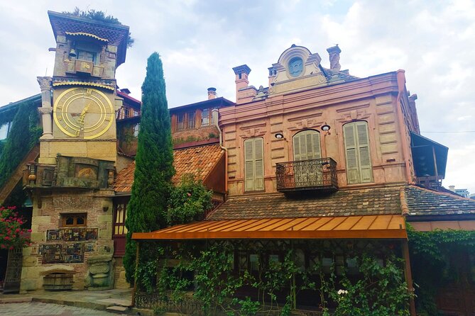 Tbilisi Walking Tour with Cable Car, Wine Tasting & Bread Bite - Sulfur baths and Leghvtakhevi Waterfall: the sensory pause in the middle