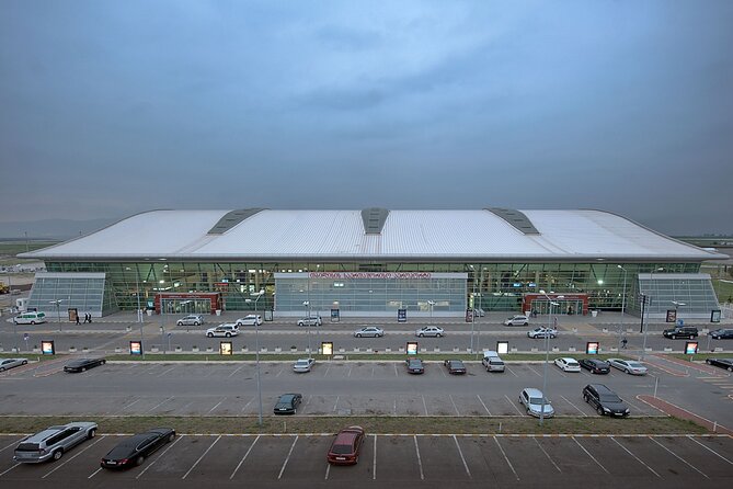 Transfer from Tbilisi Airport to Tbilisi - Who This Transfer Suits Best