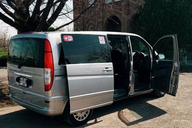 Transfer from Tbilisi to Yerevan - Tbilisi Pickup at Isani Mall: What to Look For